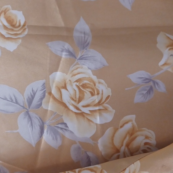 VICTORIA'S SECRET ROBE/ NIGHT SHIRT - Picture 3 of 4